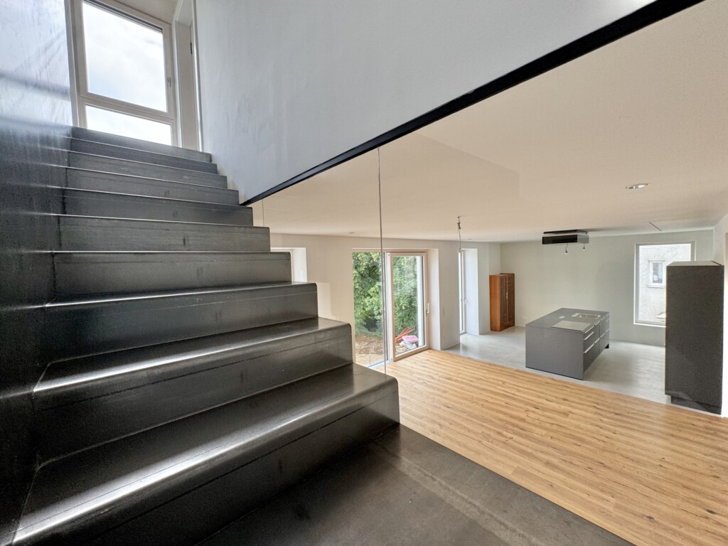 Generalsanierung eines Bestandsgebäudes durch THON Baubetreuung als Generalplaner und Generalunternehmer Generalsanierung eines Bestandsgebäudes durch THON Baubetreuung als Generalplaner und Generalunternehmer