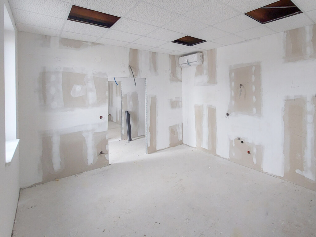 Sanierung Gesundheitszentrum Niederösterreich THON Generalunternehmer Komplettsanierung eines Gebäudes durch THON Baubetreuung GmbH als GeneralunternehmerGeneralunternehmer