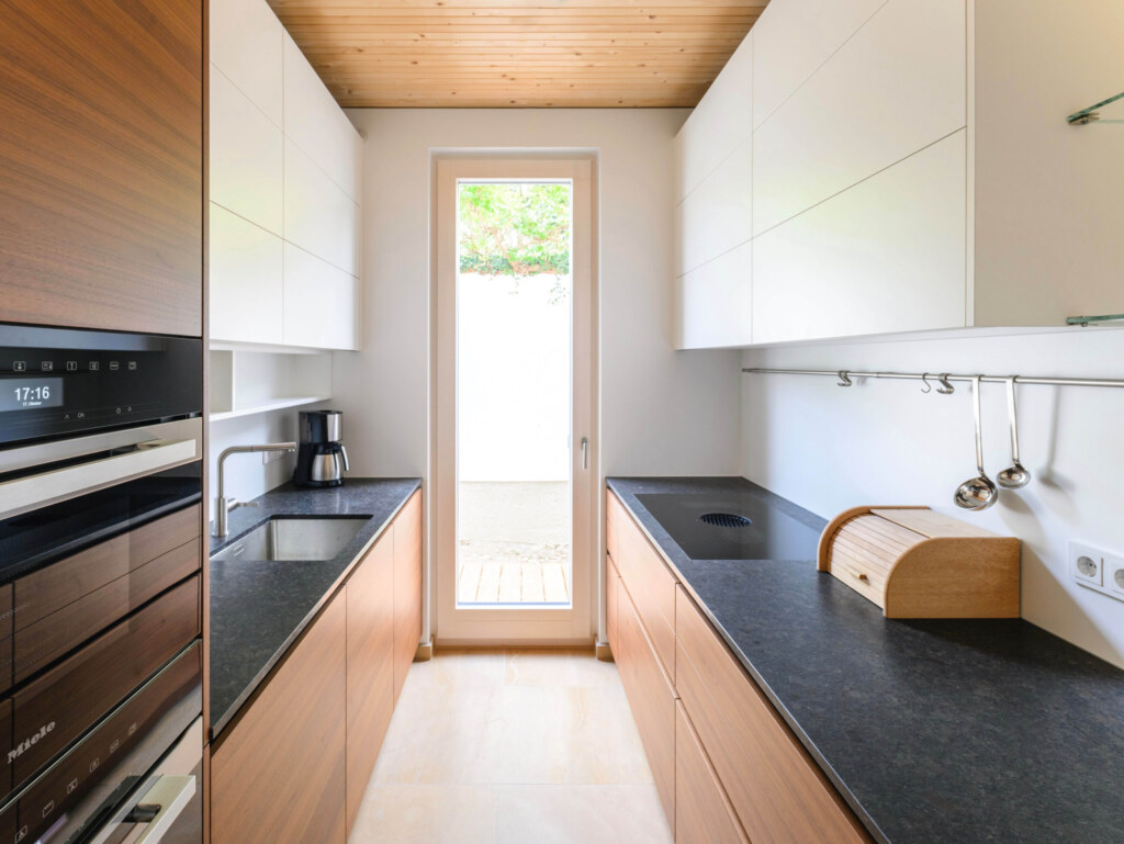 Holzhaus Neubau Genaralunternehmer THON Neubau eines Holzhauses durch THON Baubetreuung als Generalunternehmer und Planer