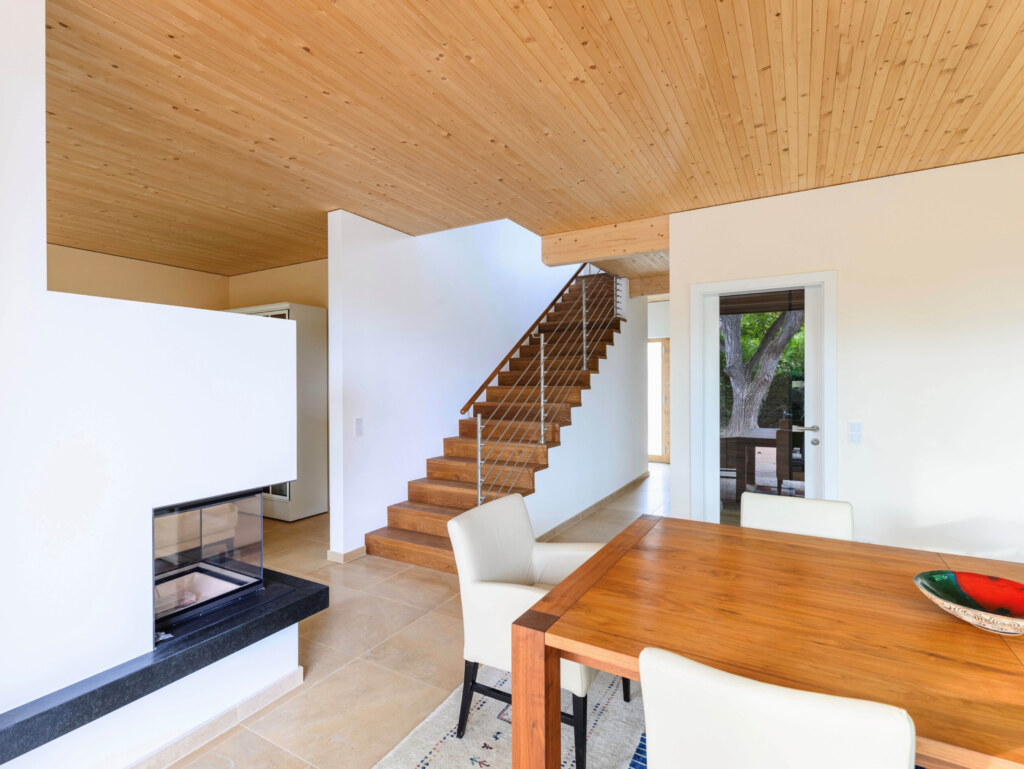 Holzhaus Neubau Genaralunternehmer THON Neubau eines Einfamilienhauses in Holzbauweise durch THON Baubetreuung als Generalunternehmer und Planer