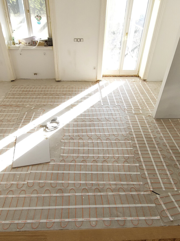 Wohnung Sanierung Altbau Generalunternehmer Holzbau Wien THON Baubetreuung Altbausanierung im 19. Bezirk: THON Baubetreuung GmbH