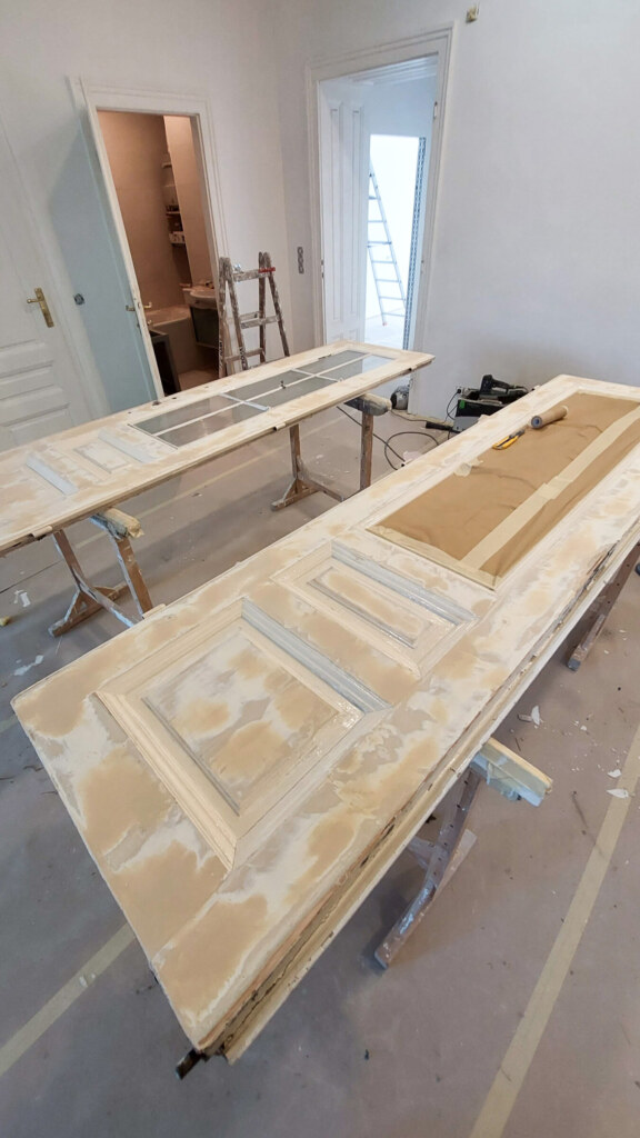 Wohnung Sanierung Altbau Generalunternehmer Holzbau Wien THON Baubetreuung wertbeständige Sanierung einer Altbauwohnung im 19. Bezirk, umgesetzt von THON Baubetreuung GmbH als Generalunternehmer